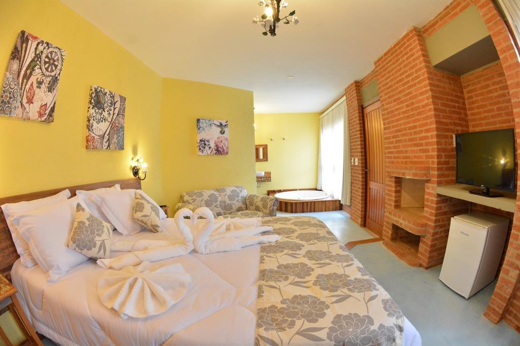 סרה נגרה Pousada Villa Dos Leais חדר תמונה